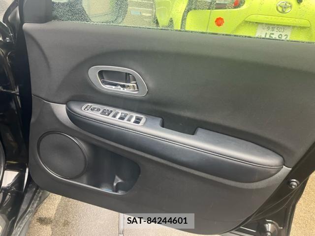Honda VEZEL 2016-06 8415648-13