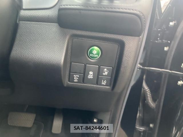 Honda VEZEL 2016-06 8415648-16