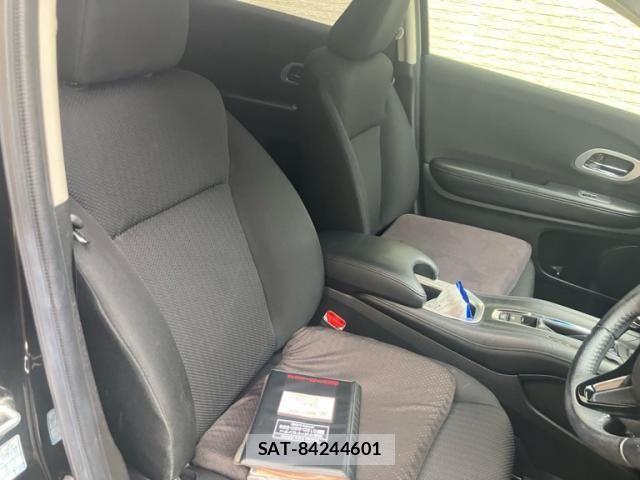 Honda VEZEL 2016-06 8415648-17