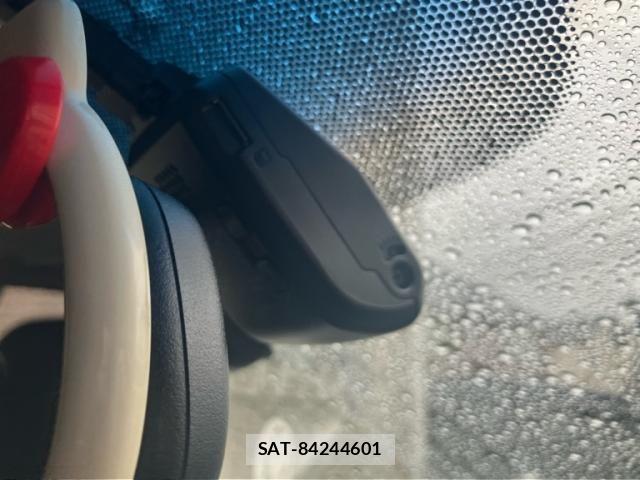 Honda VEZEL 2016-06 8415648-23