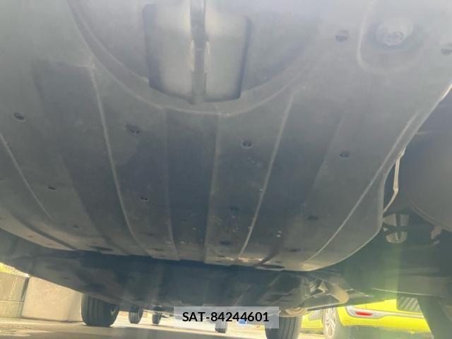 Honda VEZEL 2016-06 8415648-7