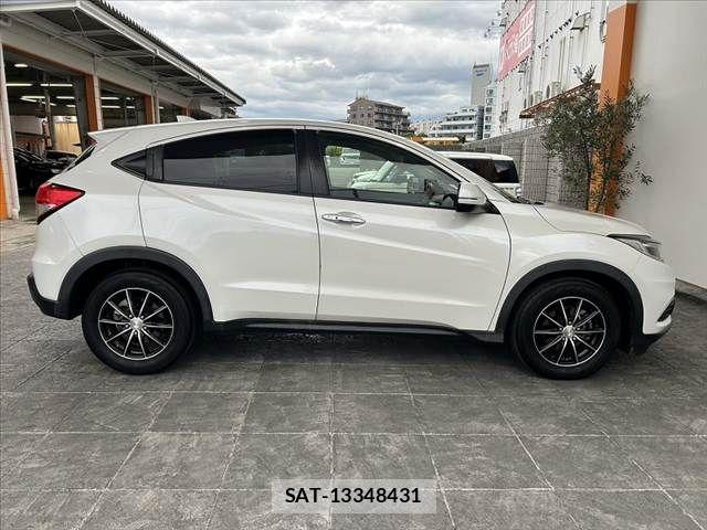 Honda VEZEL 2018-06 8415644-11