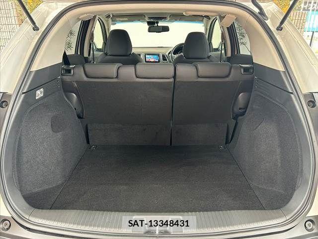 Honda VEZEL 2018-06 8415644-19