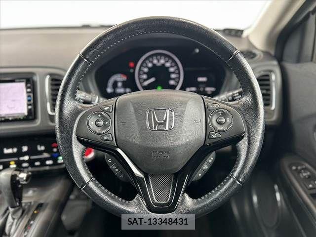 Honda VEZEL 2018-06 8415644-21