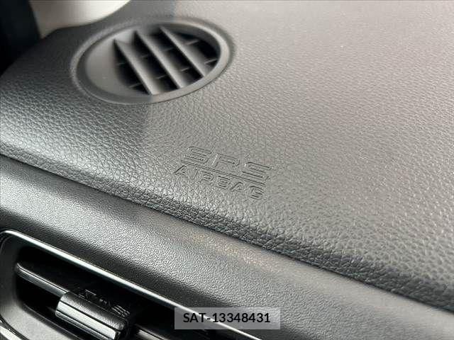 Honda VEZEL 2018-06 8415644-24