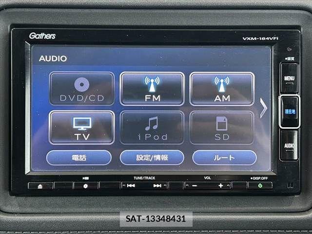 Honda VEZEL 2018-06 8415644-27