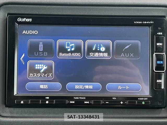 Honda VEZEL 2018-06 8415644-28