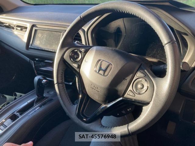 Honda VEZEL 2021-01 8415641-16