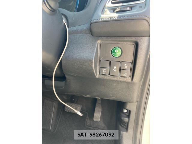 Honda VEZEL 2017-12 8458701-12