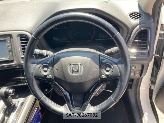 Honda VEZEL 2017-12 8458701-13