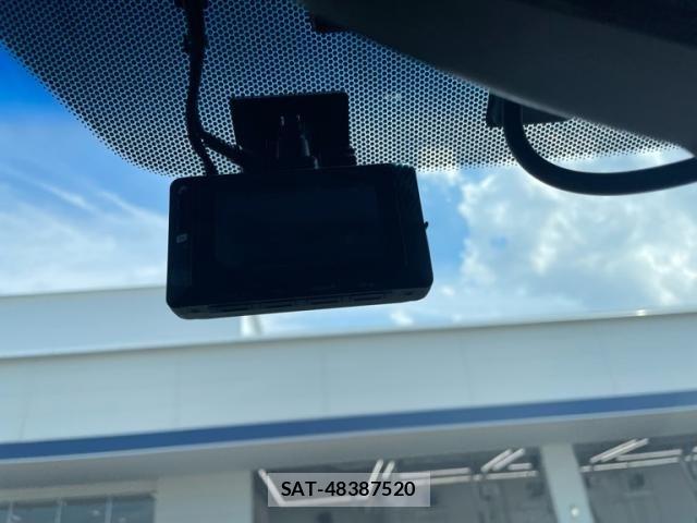 Honda VEZEL 2020-03 8527958-21