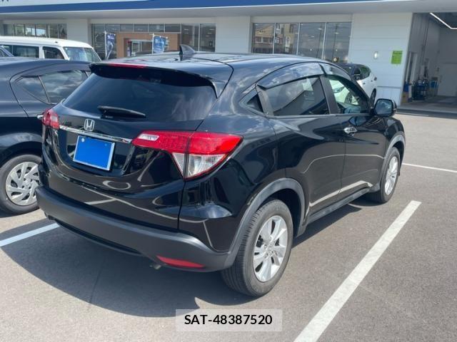 Honda VEZEL 2020-03 8527958-5