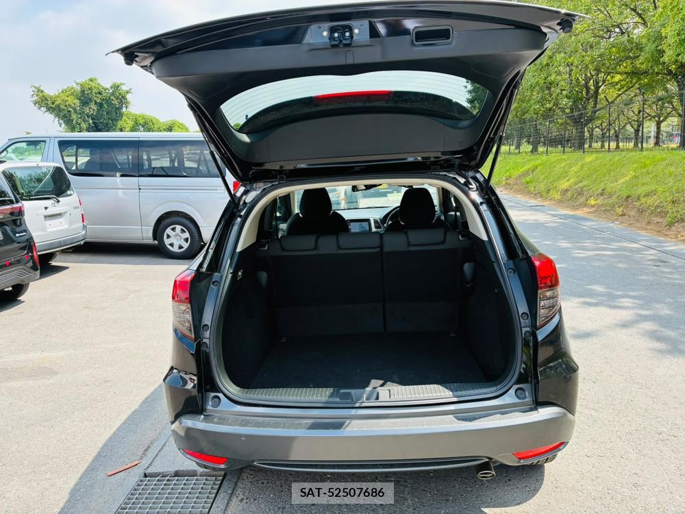 Honda VEZEL 2019-07 8363994-26
