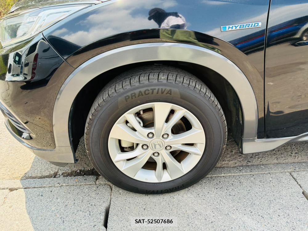 Honda VEZEL 2019-07 8363994-29