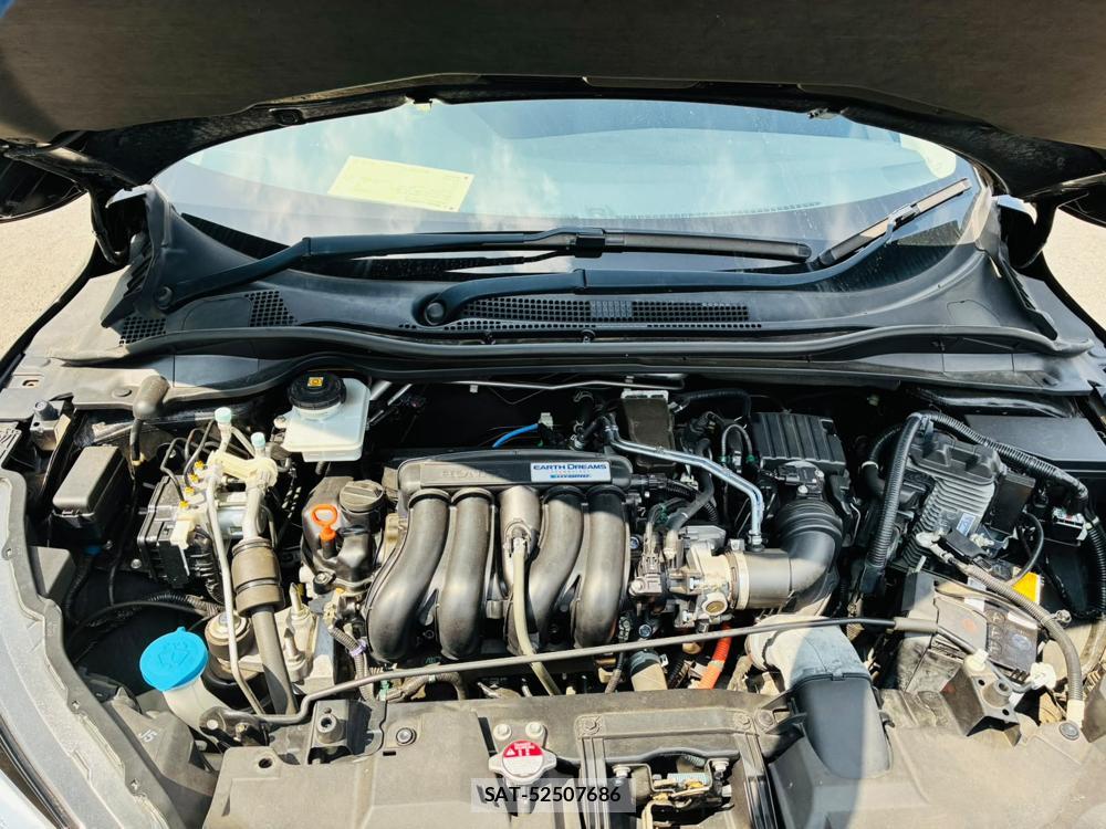 Honda VEZEL 2019-07 8363994-38