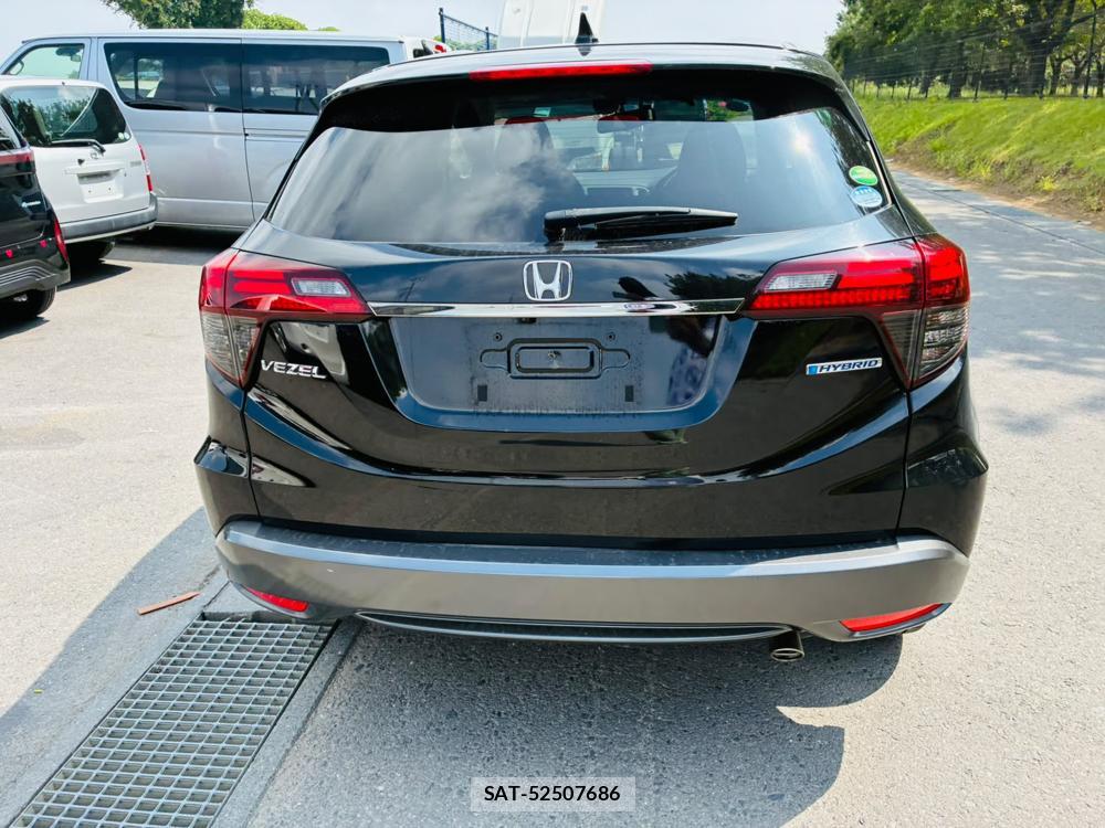 Honda VEZEL 2019-07 8363994-3