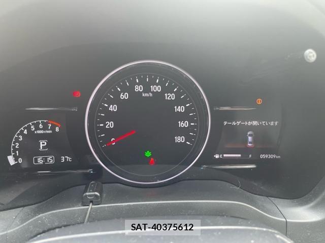Honda VEZEL 2018-05 8563937-12