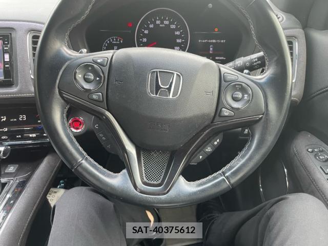 Honda VEZEL 2018-05 8563937-13