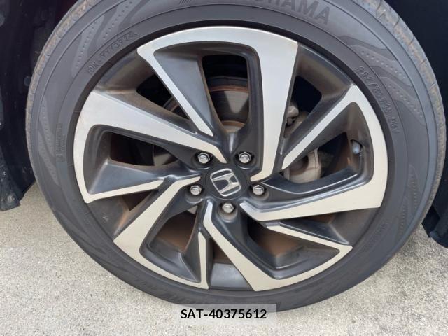 Honda VEZEL 2018-05 8563937-20