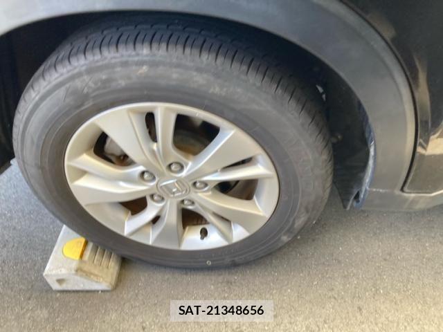 Honda VEZEL 2018-06 8563939-10