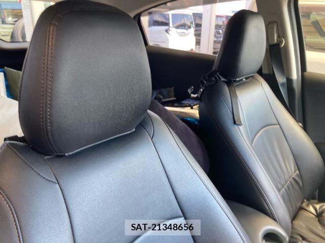 Honda VEZEL 2018-06 8563939-14