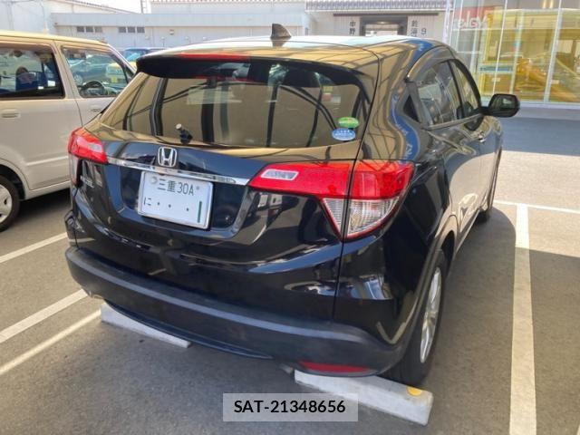 Honda VEZEL 2018-06 8563939-5