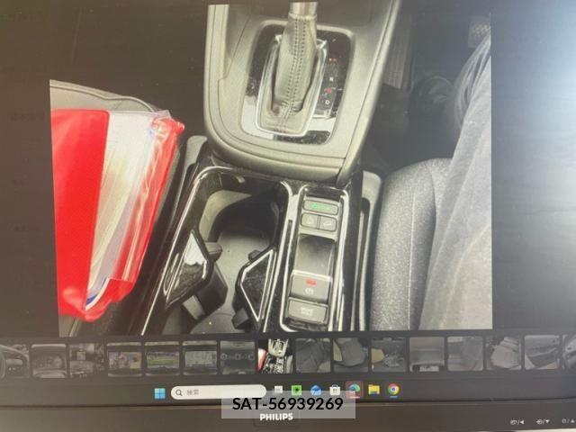 Honda VEZEL 2024-05 8563935-23