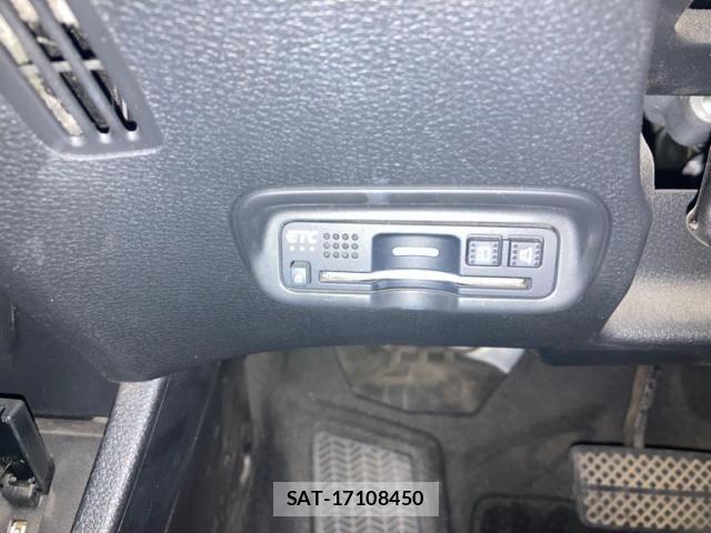 Honda VEZEL 2018-05 8563936-21