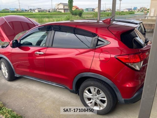 Honda VEZEL 2018-05 8563936-3