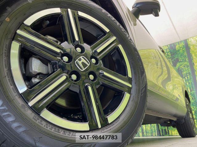 Honda VEZEL 2021-08 8629508-12