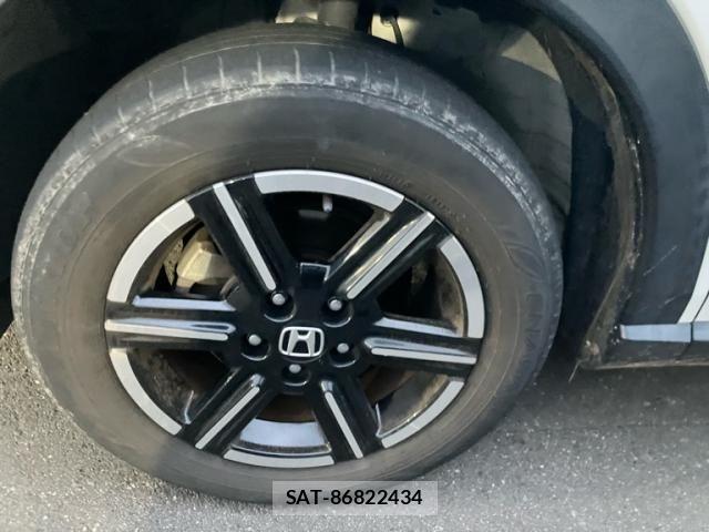 Honda VEZEL 2022-03 8667083-9