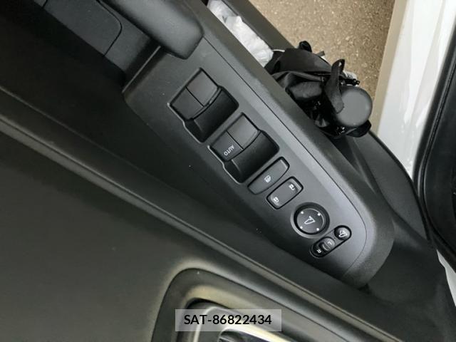 Honda VEZEL 2022-03 8667083-11