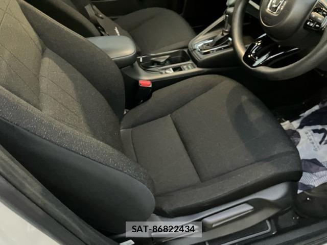 Honda VEZEL 2022-03 8667083-12