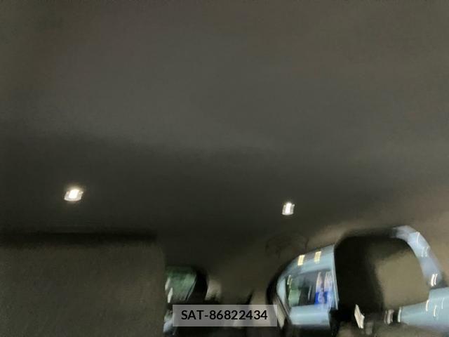 Honda VEZEL 2022-03 8667083-13