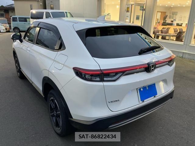 Honda VEZEL 2022-03 8667083-5