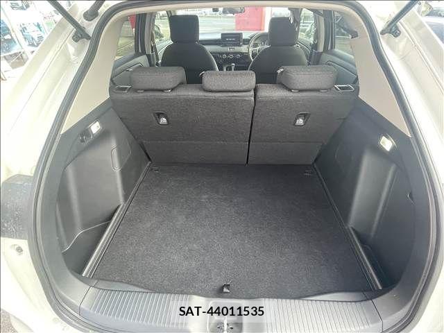 Honda VEZEL 2024-01 8686841-19