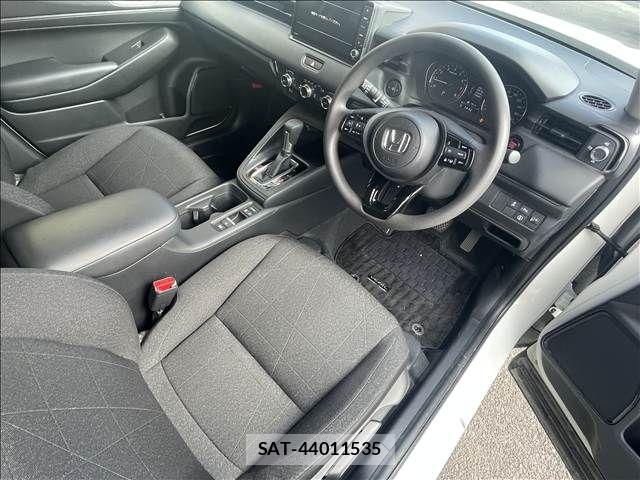 Honda VEZEL 2024-01 8686841-6