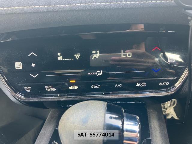 Honda VEZEL 2016-04 8686843-20