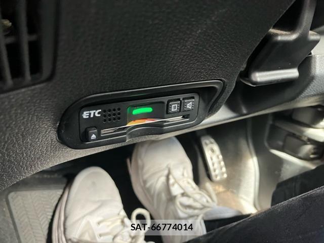 Honda VEZEL 2016-04 8686843-24