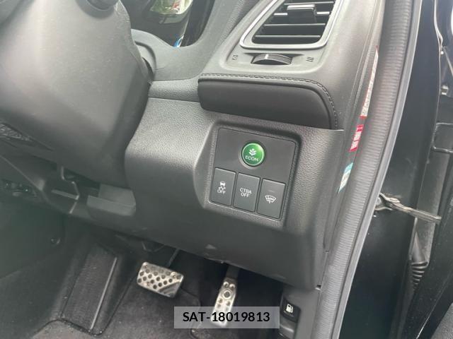 Honda VEZEL 2015-11 8746555-11