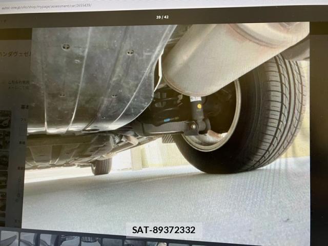 Honda VEZEL 2020-06 8746551-25