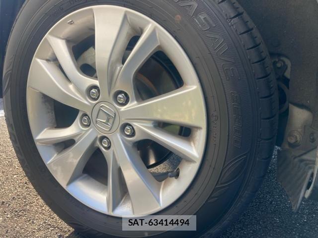Honda VEZEL 2018-08 8746550-11