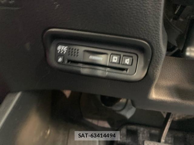 Honda VEZEL 2018-08 8746550-21