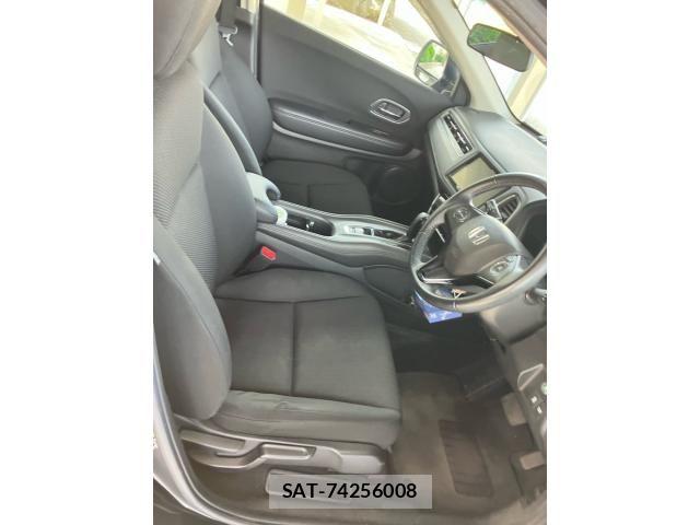 Honda VEZEL 2016-02 8746554-14