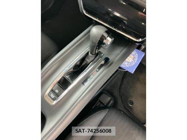 Honda VEZEL 2016-02 8746554-17