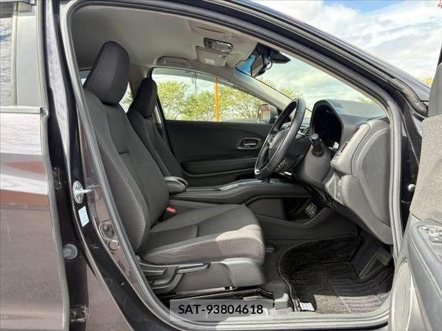 Honda VEZEL 2018-06 8782482-15