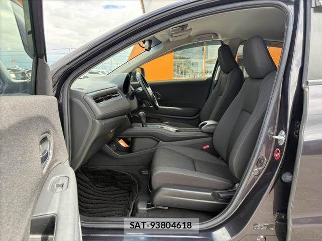 Honda VEZEL 2018-06 8782482-16