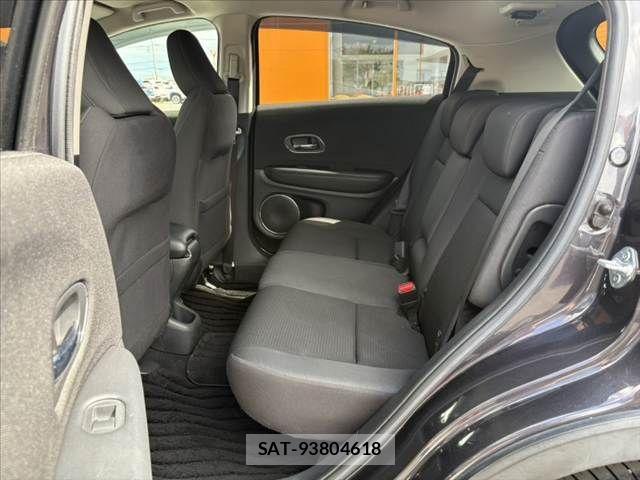 Honda VEZEL 2018-06 8782482-18
