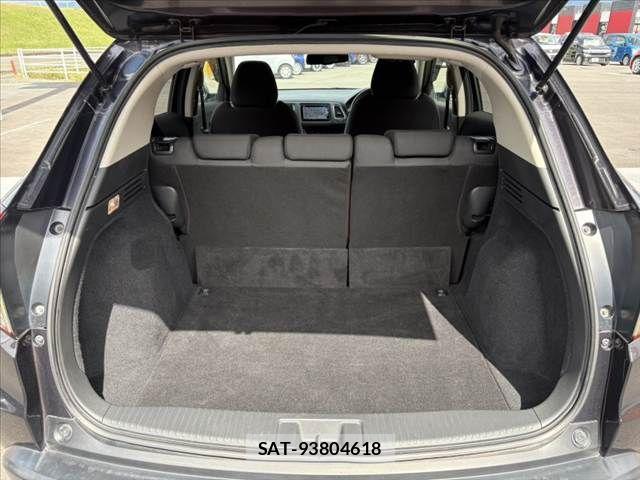 Honda VEZEL 2018-06 8782482-19