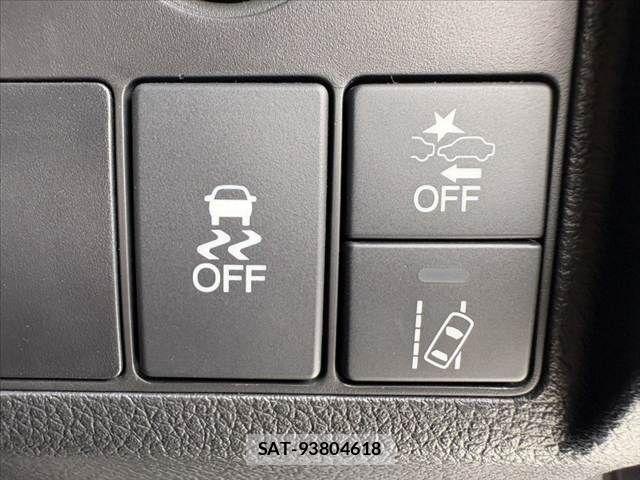 Honda VEZEL 2018-06 8782482-24